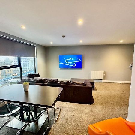 Modern Central Apartment With Views Of The Quayside Sleep 8 Free Parking Newcastle upon Tyne Dış mekan fotoğraf