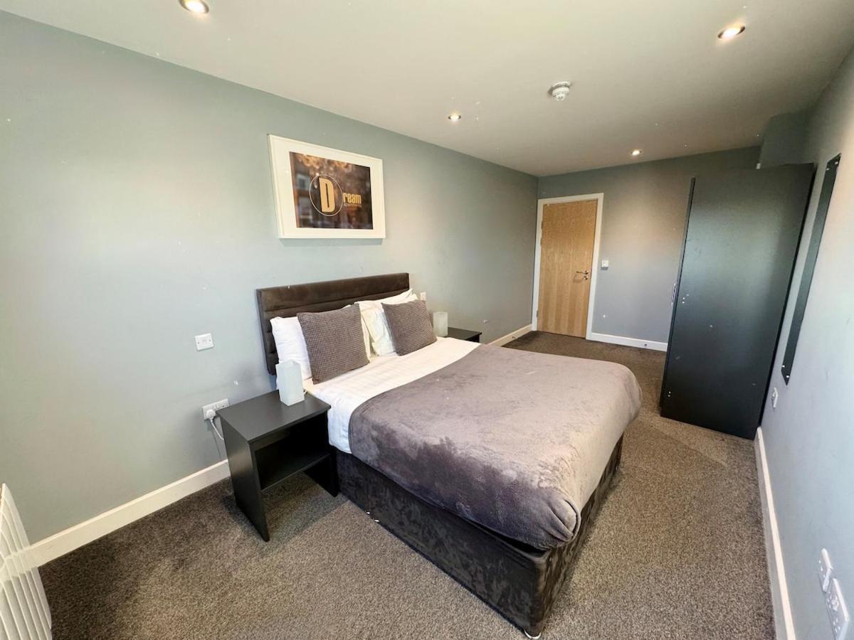 Modern Central Apartment With Views Of The Quayside Sleep 8 Free Parking Newcastle upon Tyne Dış mekan fotoğraf